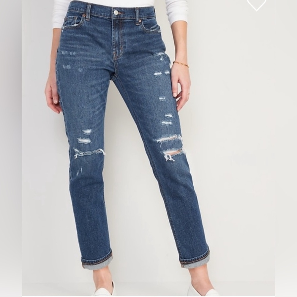 Old Navy Mid-Rise Boyfriend Ripped Straight Jeans